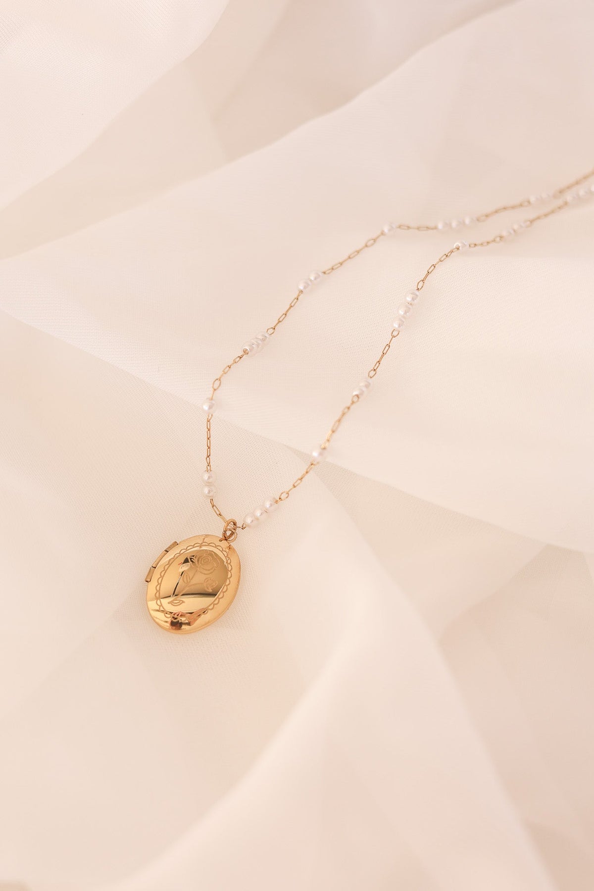 Juliet Pearl Locket Necklace